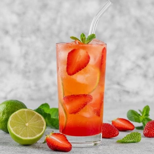 ÇILEKLI LIMONATA